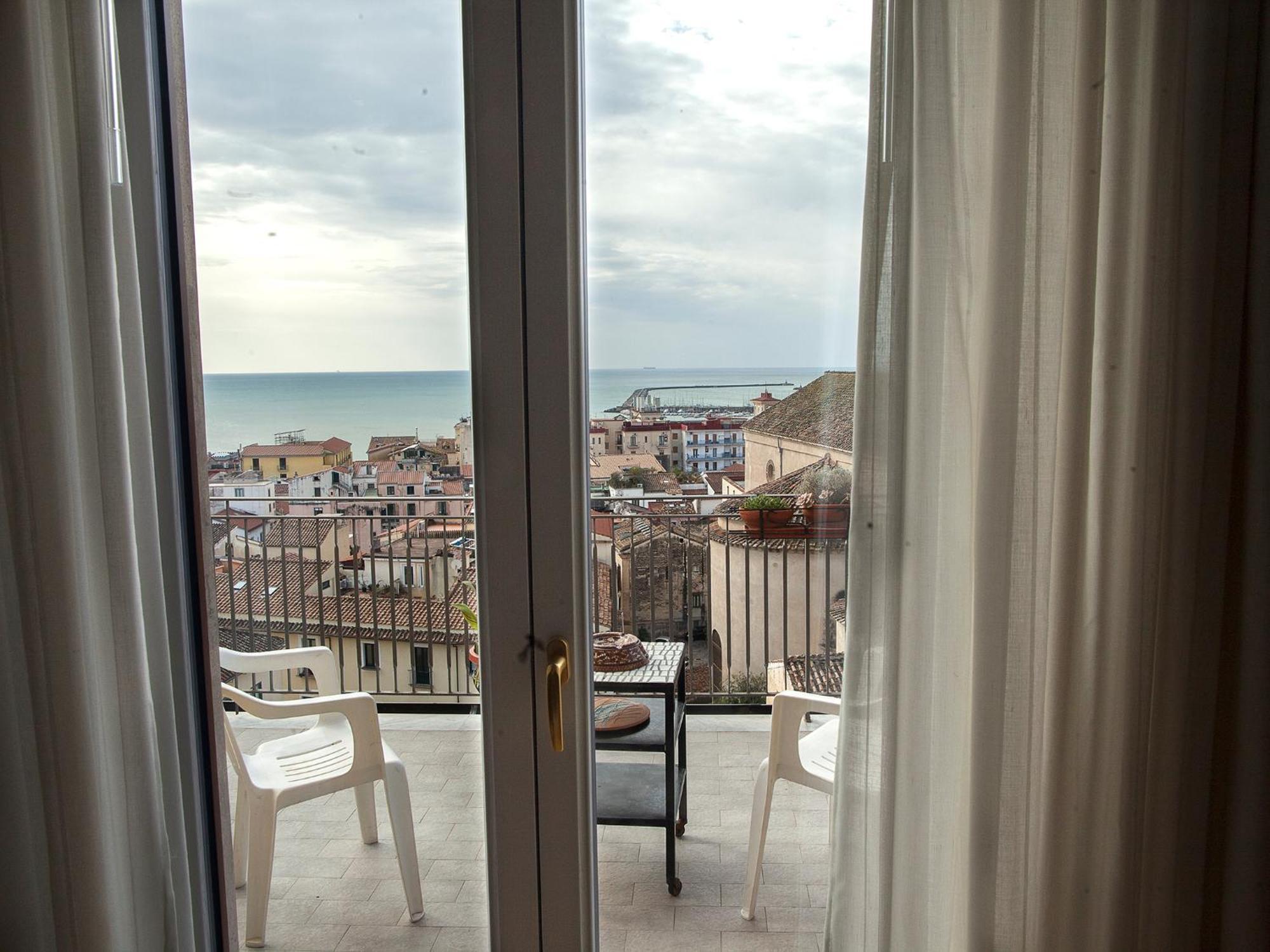 Bed and Breakfast Armonia Salerno Exterior foto